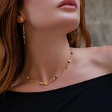 Divine øreringe i 18 karat guldbelagt sølv med blad og ædelstene