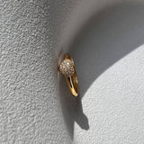Divine ring i 18 karat guldbelagt sølv med hjerte og flere zirkonia